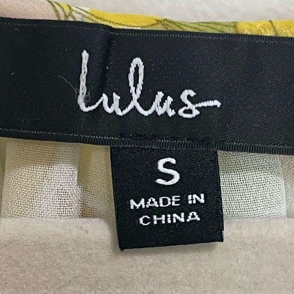 Lulu’s Bloom Service Green Floral Print Bloom Sleeves Size Small ( NWOT) - Picture 10 of 11